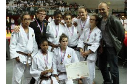 Les cadettes, 3ème aux France par équipes de clubs