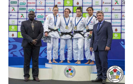 Sarah HARACHI médaillée au Grand Prix d'Agadir
