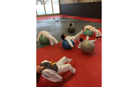 Des séances de judo pendant le mois de juillet!